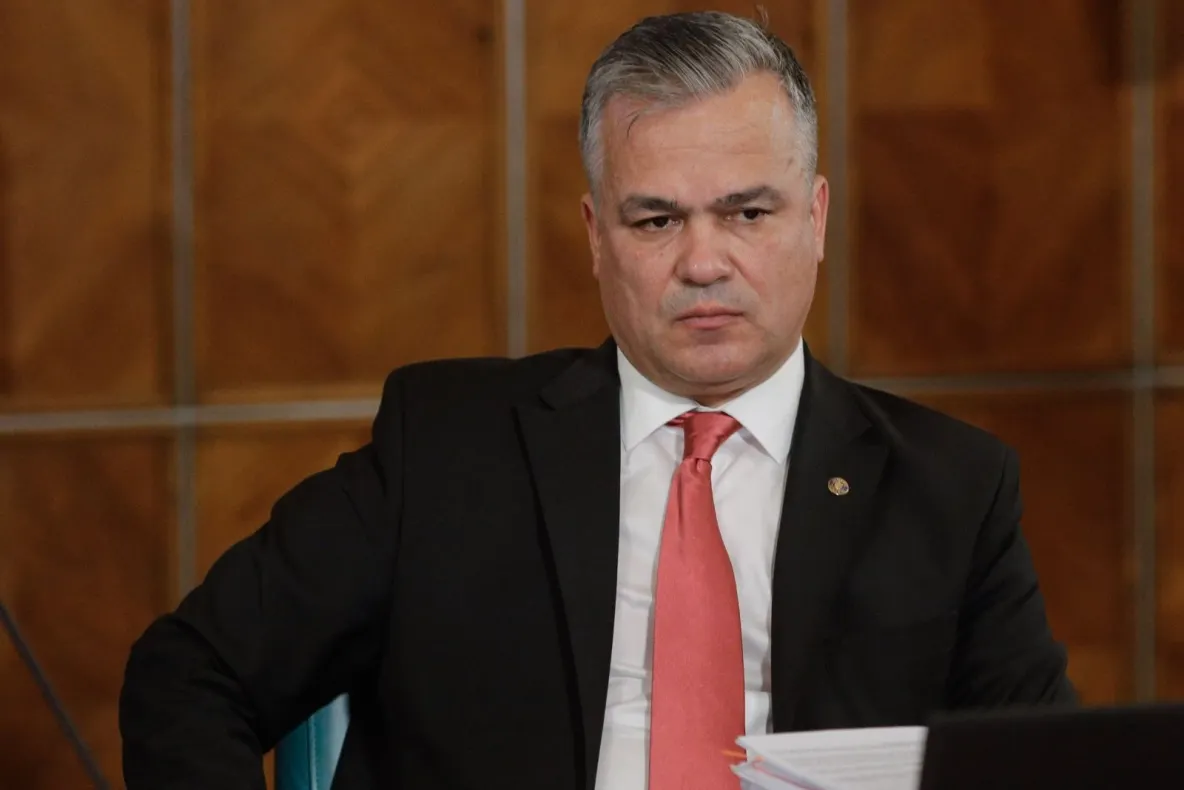 Adrian Veștea: „Mâine depun la Parlament programul de guvernare și lista miniștrilor”