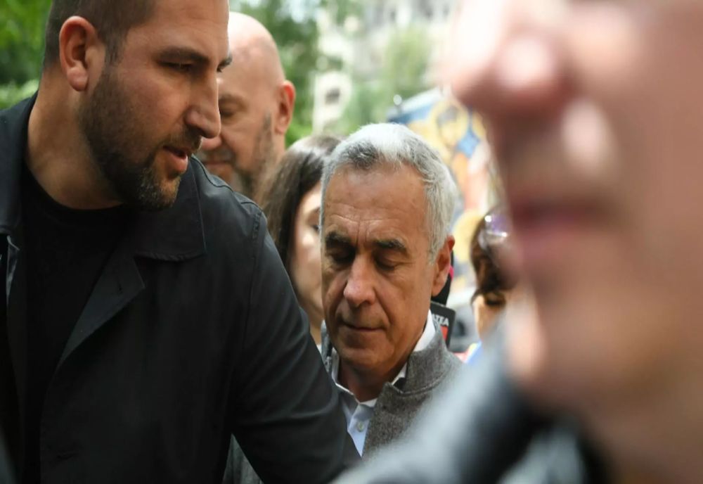 Călin Georgescu află astăzi dacă rămâne sau nu sub control judiciar. Tribunalul București a rămas în pronunțare