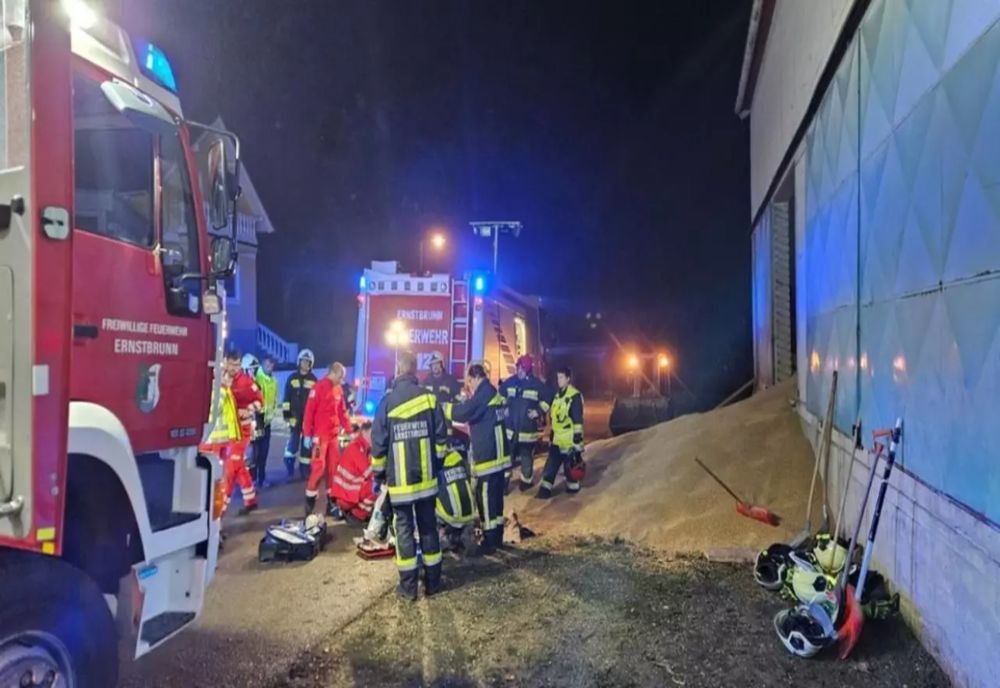 Tragedie în Austria. Un tânăr român a murit îngropat într-un siloz de cereale