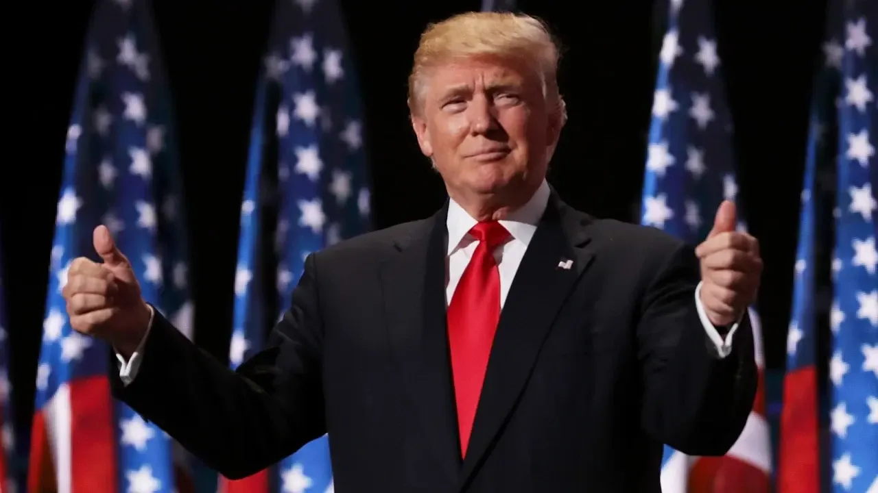 Trump pune presiune pe comercianții de benzină. Cere scăderea imediată a prețurilor și avertizează că vor fi „probleme mari”