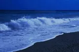Doi români au murit în Tenerife după ce au fost luați de un val uriaș dintr-o piscină naturală