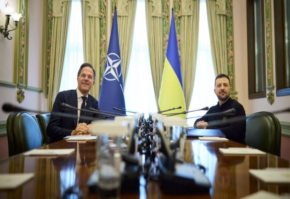 Mesaj tranșant al șefului NATO la Kiev: pacea cu Rusia va presupune „decizii dificile”, dar sprijinul pentru Ucraina rămâne ferm