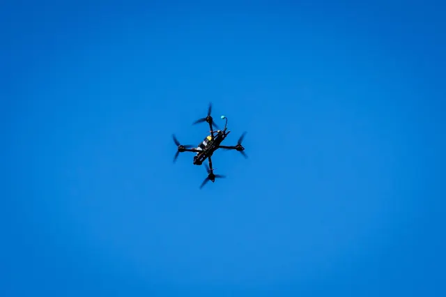 Avioanele NATO au doborât o dronă care a pătruns în spațiul aerian al Lituaniei. Polonia a ridicat avioanele de luptă