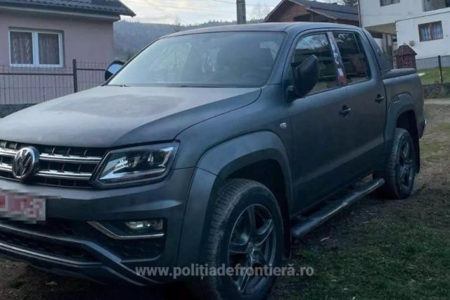 Autoturism furat din Austria, găsit de polițiști în Maramureș. Un alt caz, depistat la granița din Iași